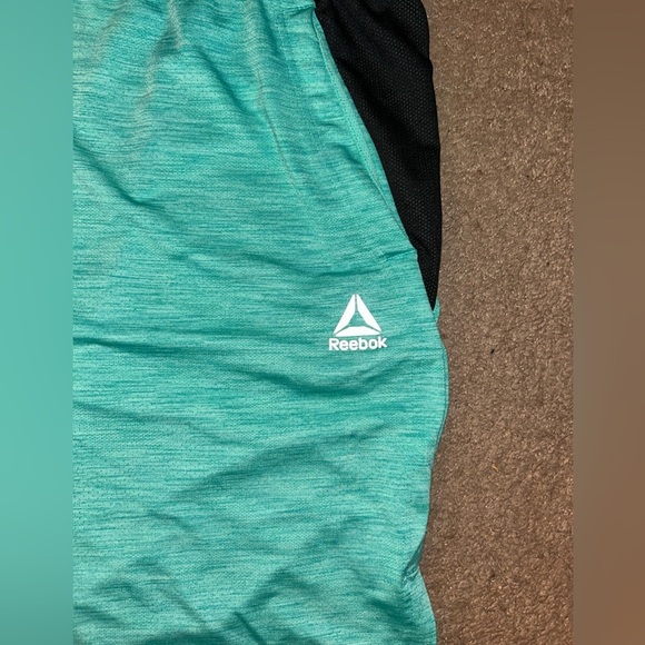 Reebok Men's Teal and Black Shorts size 2XL - Picture 2 of 4